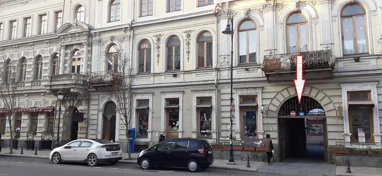 Bright And Cozy Apartment On Aghmashenebeli Avenue Tbiliszi Grúzia